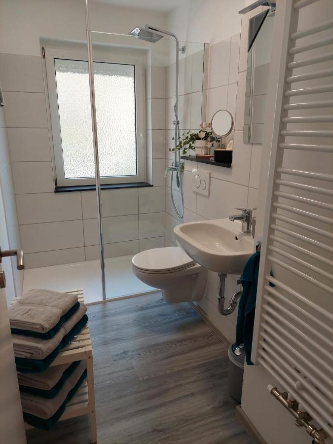 Gemuetliches, Voll Ausgestattetes Apartment Halle  Ngoại thất bức ảnh